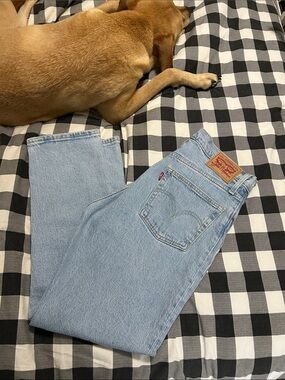 High Rise Levi's Light Blue Denim Jean